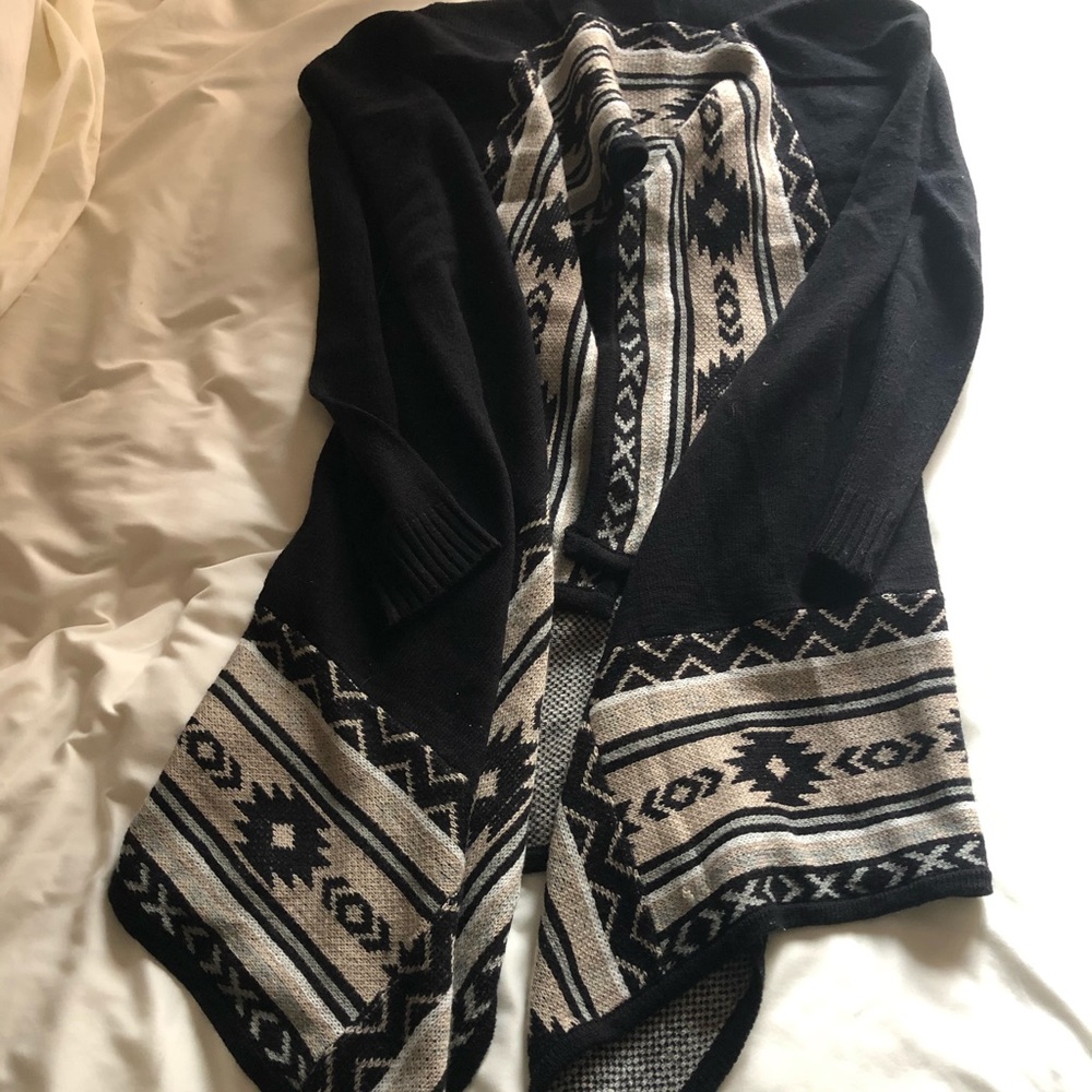 Amy Byer Aztec cardigan